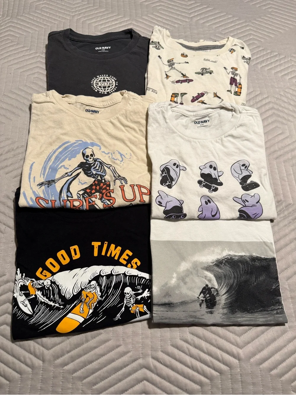 Six Old Navy Graphic Tshirts Boys Size Medium